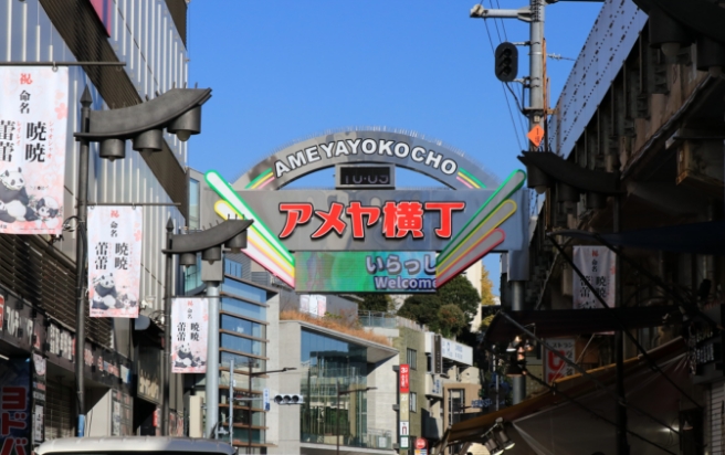 上野明橫商店街